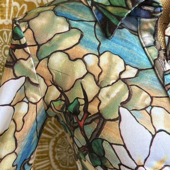 IQ Paris Vintage Stained Glass Novelty Print Made In NYC Button Down Shirt Sz S - Picture 4 of 13